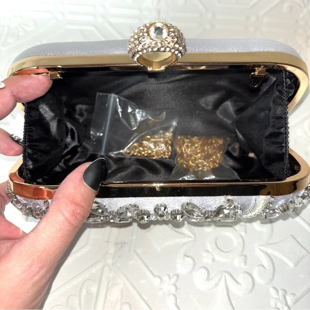 Flavia‎ Silver Bridal Handbag